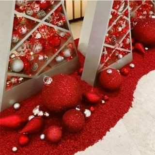 Red triangles
